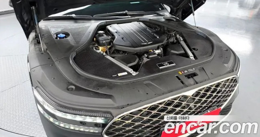 Genesis G90 