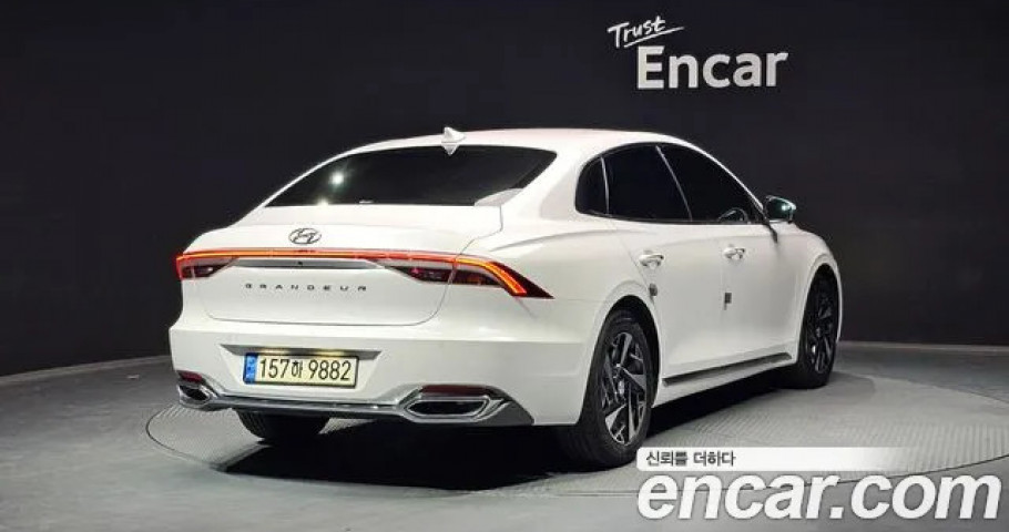 Hyundai Grandeur 