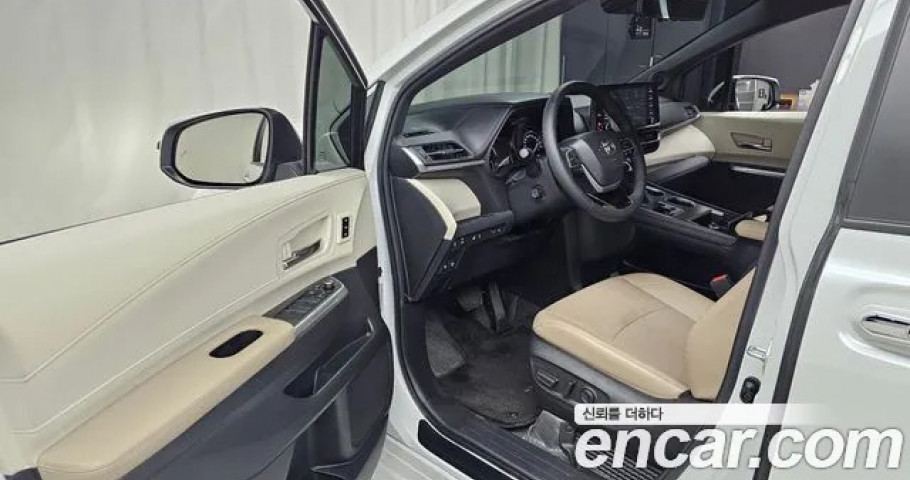 Toyota Sienna 