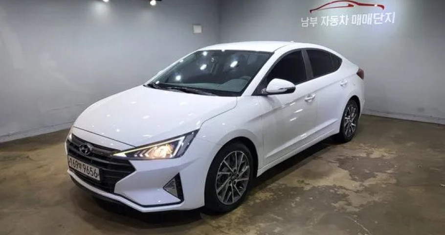 Hyundai Avante (Elantra) 