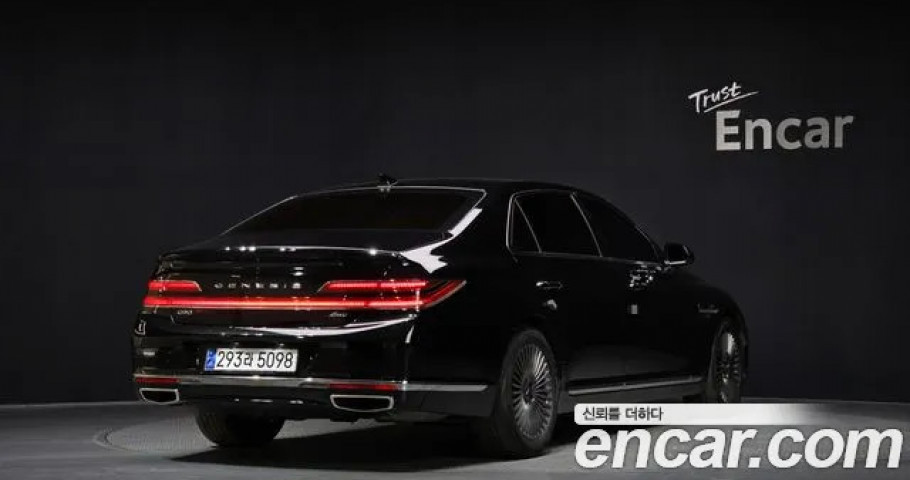 Genesis G90 