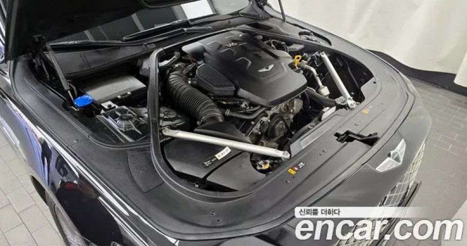 Genesis G90 