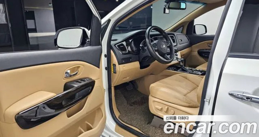 Kia Carnival 