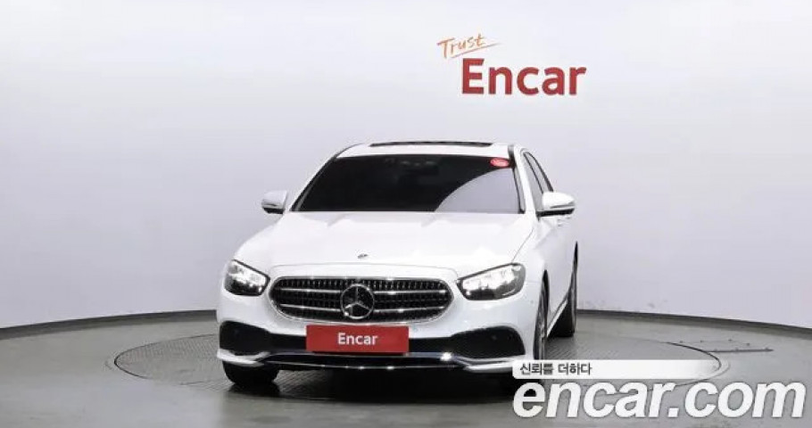 Mercedes-Benz E-Class 