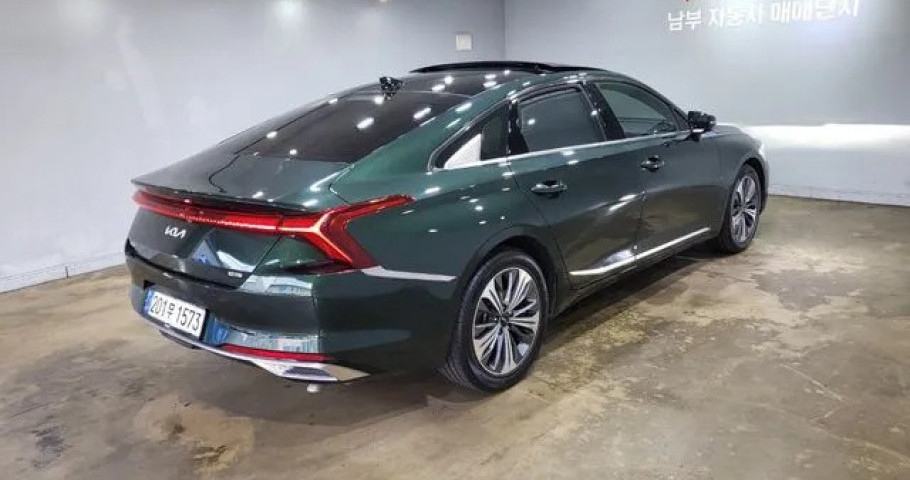 Kia K8 
