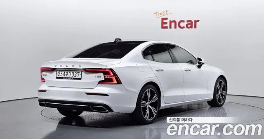 Volvo S60 