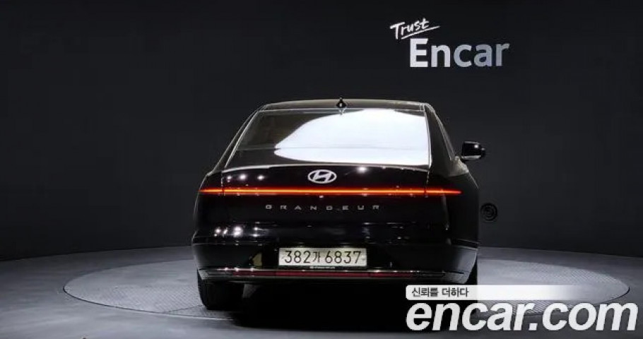 Hyundai Grandeur 