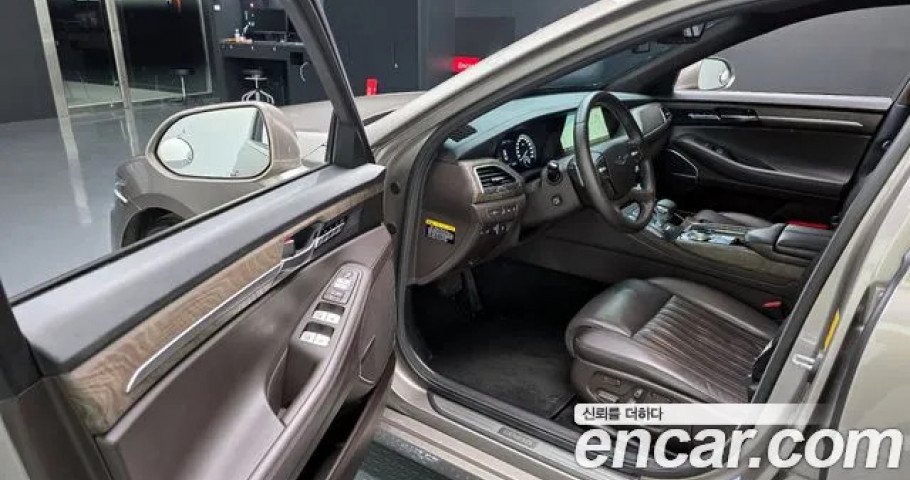Genesis G90 