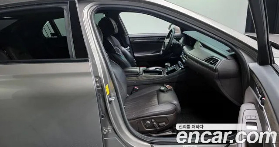 Genesis G90 