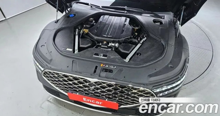 Genesis G90 