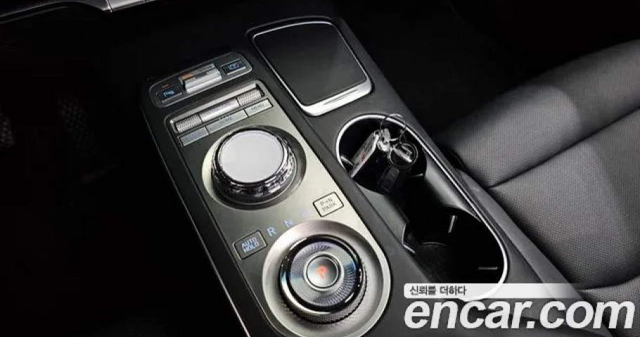 Genesis Gv70 