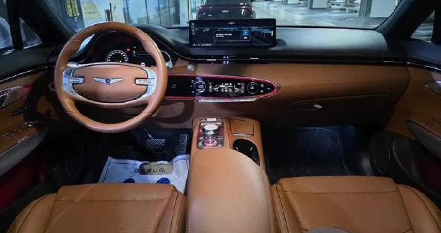 Genesis Gv70 