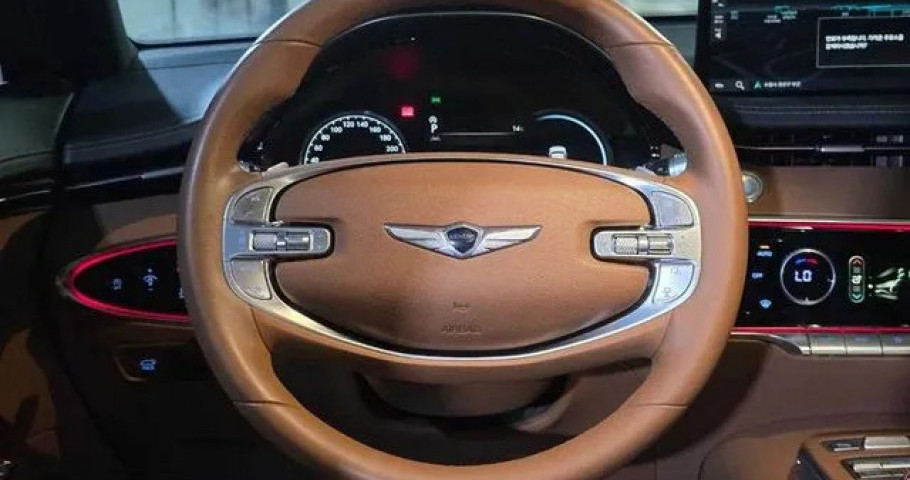 Genesis Gv70 