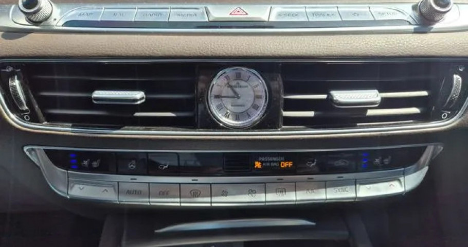 Kia K9 