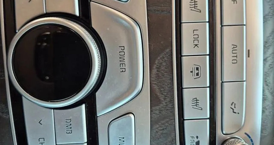 Kia K9 