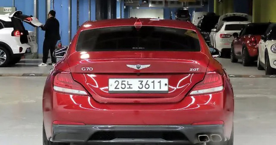 Genesis G70 