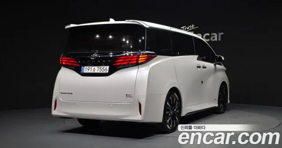 Toyota Alphard 
