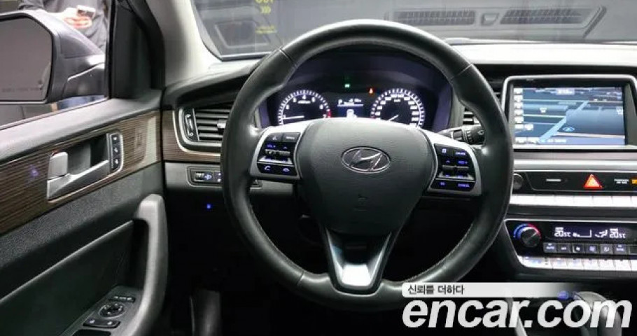 Hyundai Sonata 