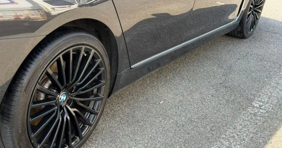 Bmw 7-Series 