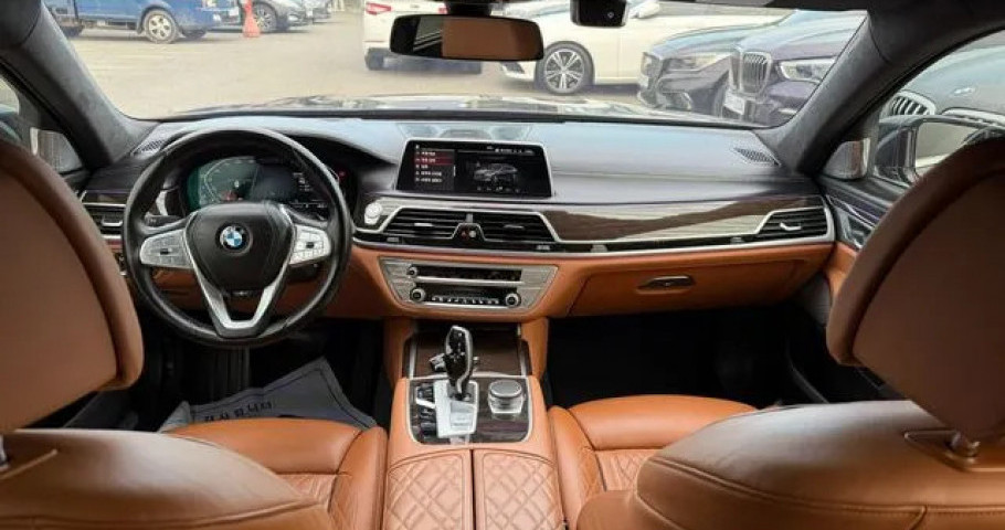 Bmw 7-Series 