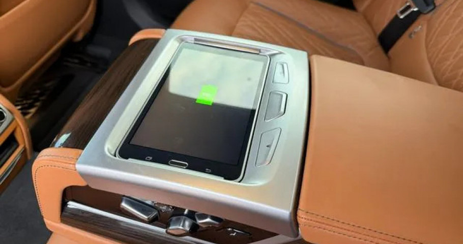 Bmw 7-Series 