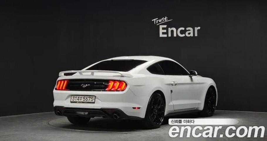 Ford Mustang 