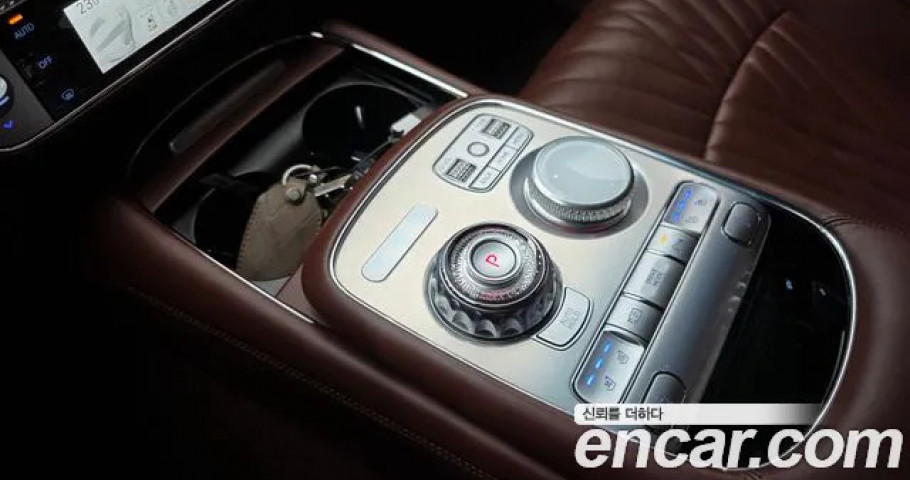 Genesis G90 