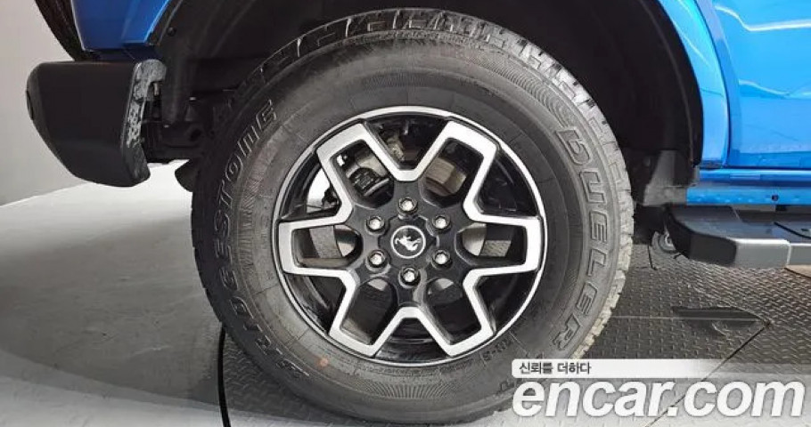 Ford Bronco 