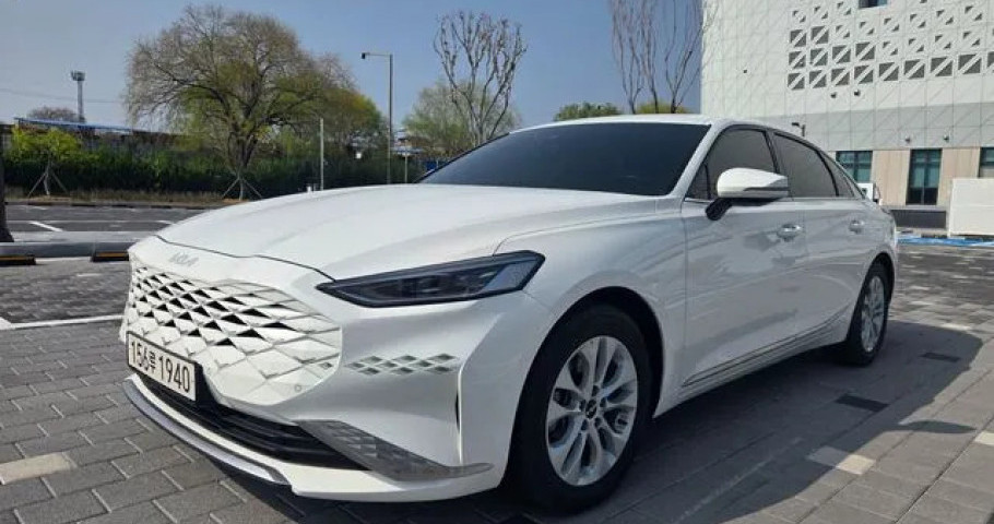 Kia K8 