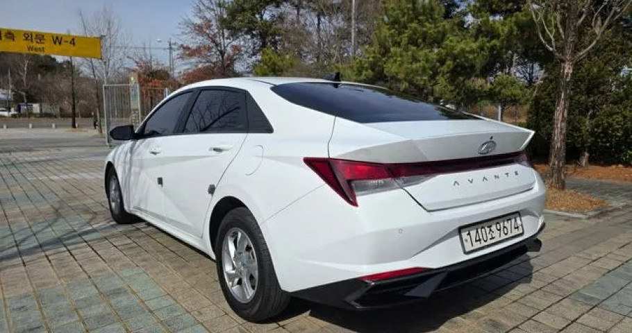 Hyundai Avante (Elantra) 
