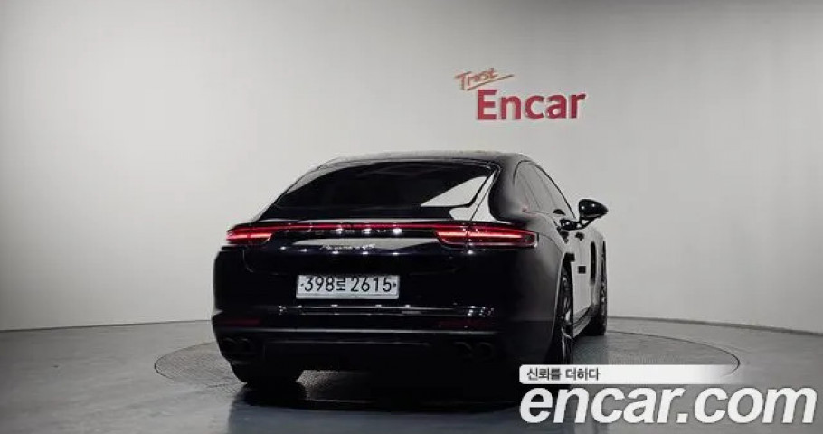 Porsche Panamera 