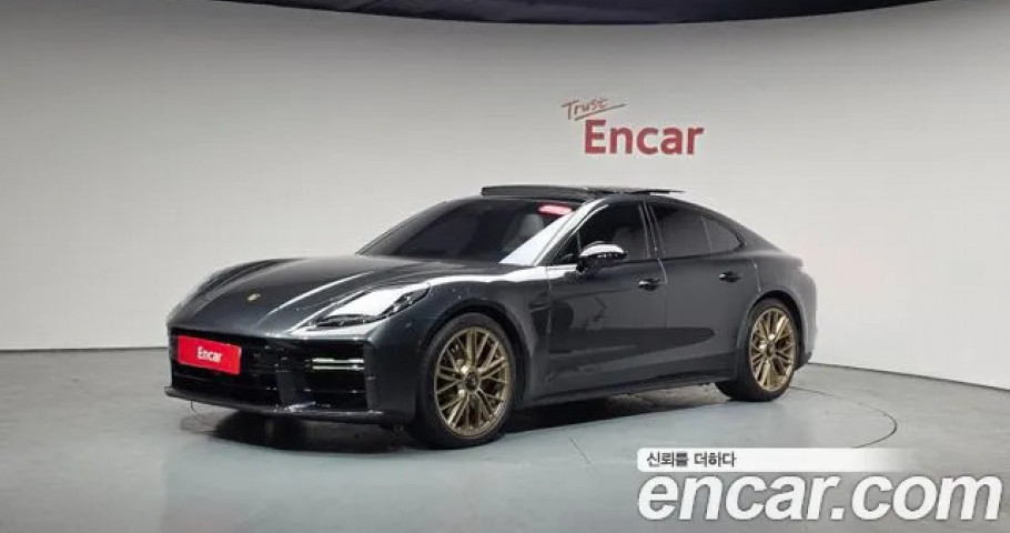 Porsche Panamera 