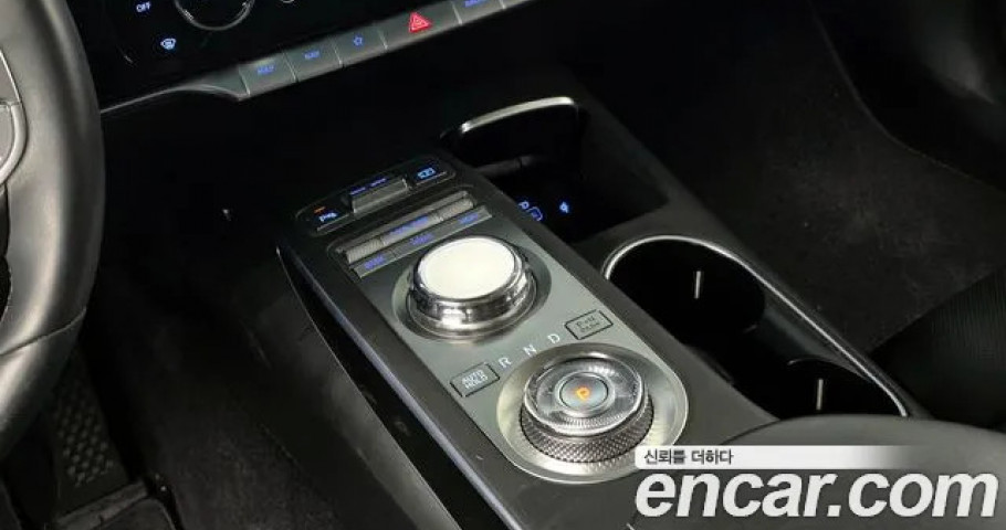 Genesis Gv70 