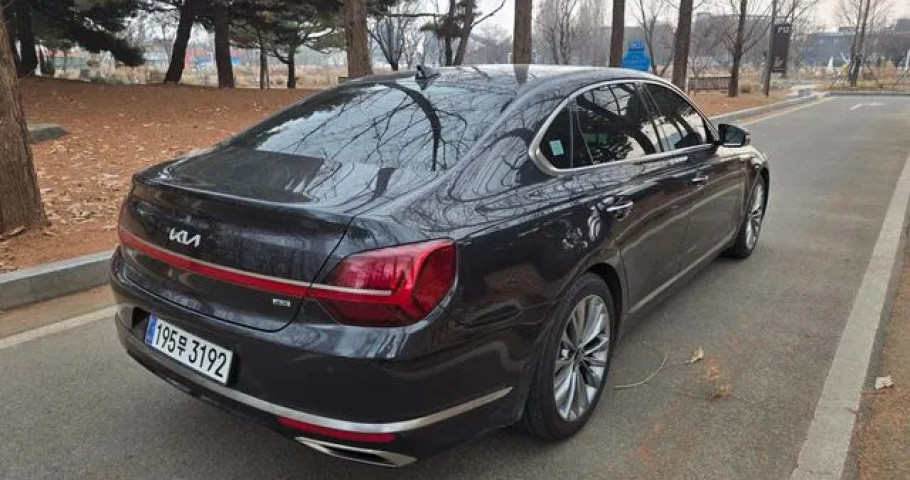 Kia K9 
