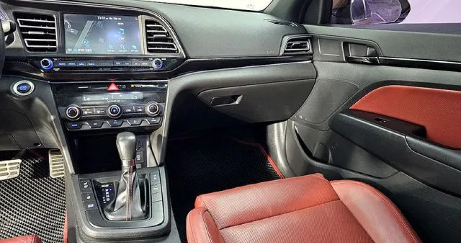 Hyundai Avante (Elantra) 