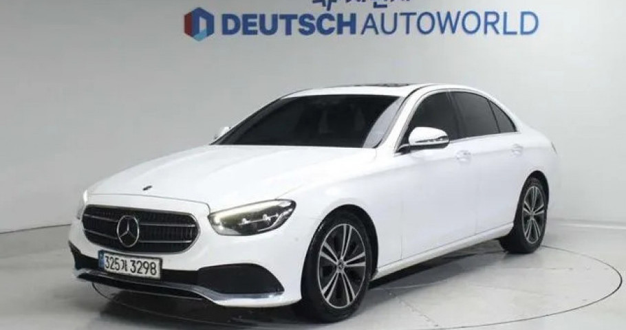 Mercedes-Benz E-Class 