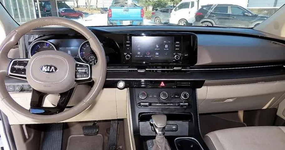 Kia Carnival 