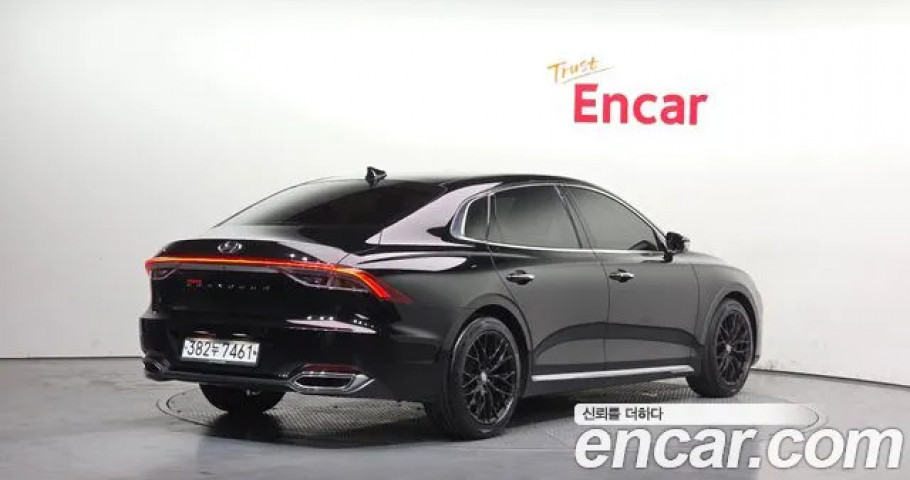 Hyundai Grandeur 