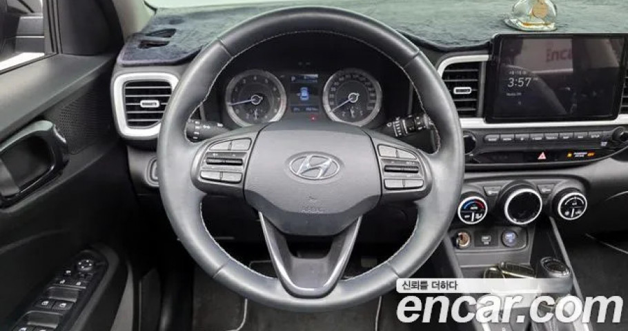 Hyundai Venue 