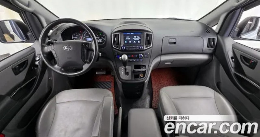 Hyundai Starex 