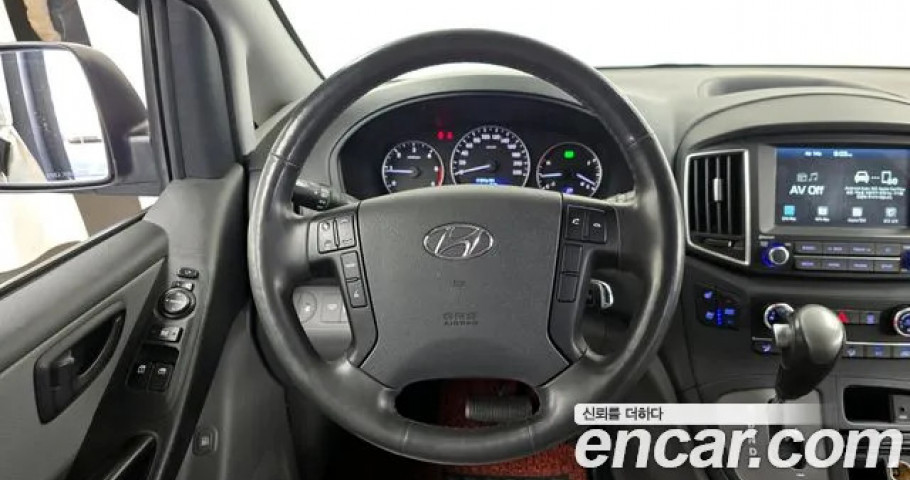Hyundai Starex 