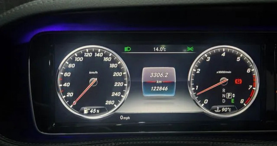 Mercedes-Benz S-Class 