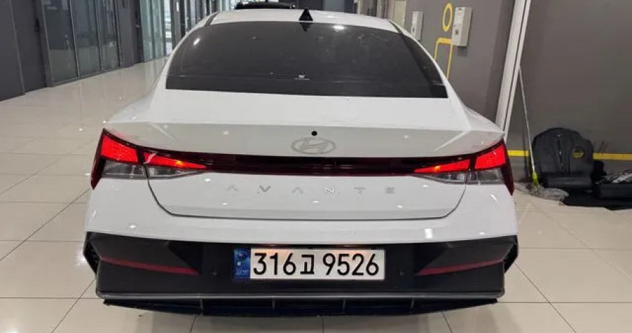 Hyundai Avante (Elantra) 