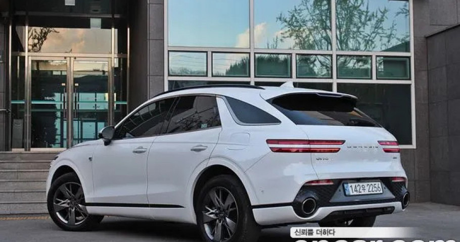 Genesis Gv70 