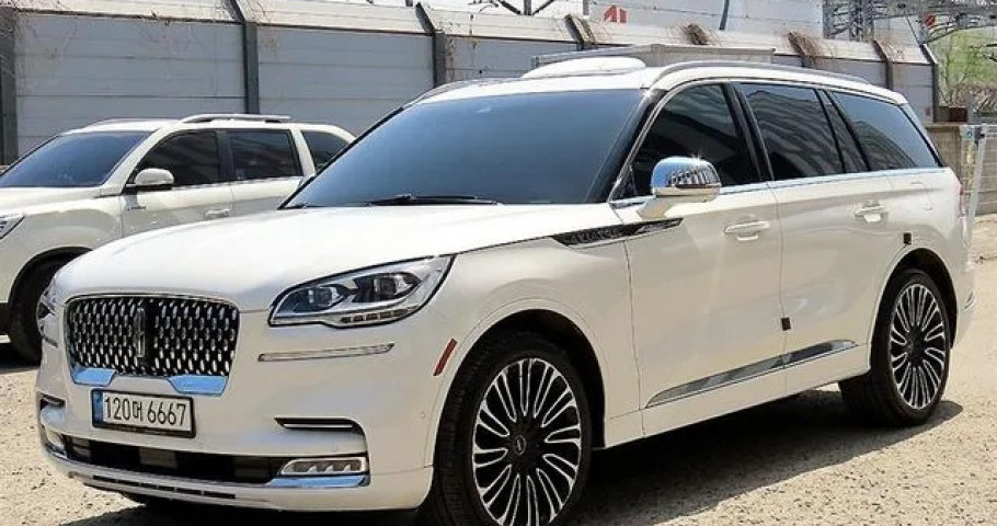 Lincoln Aviator 