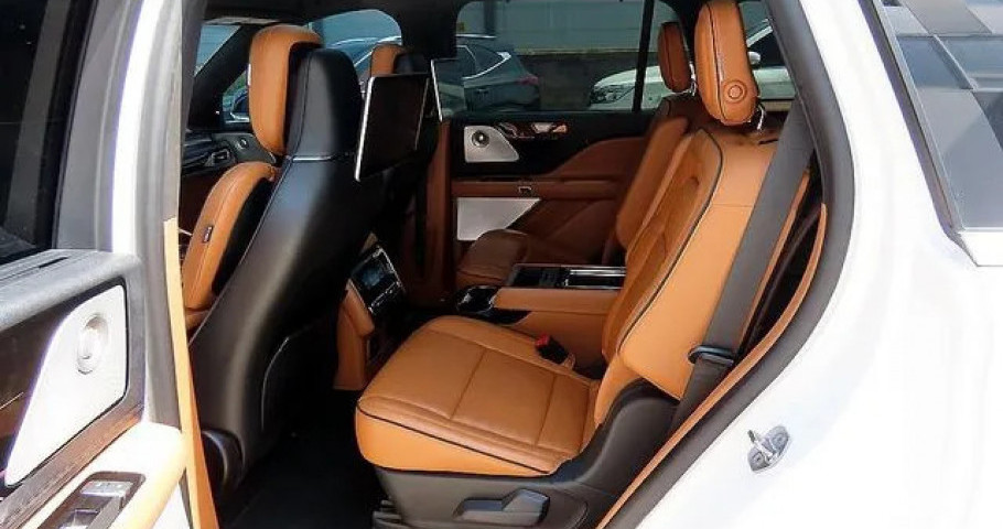 Lincoln Aviator 