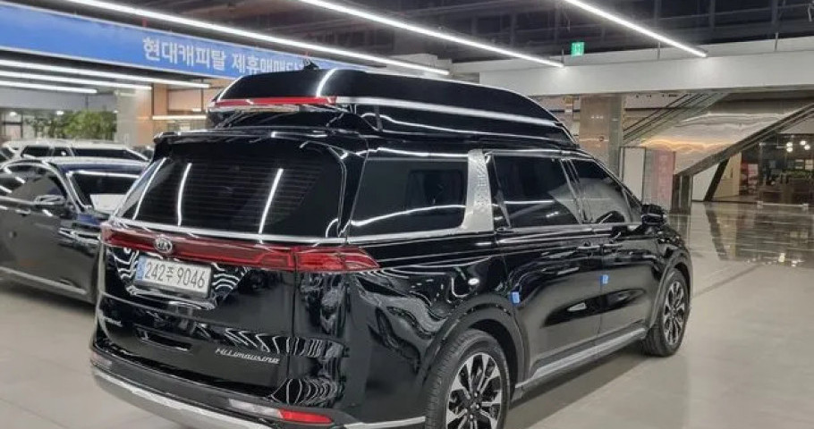 Kia Carnival 