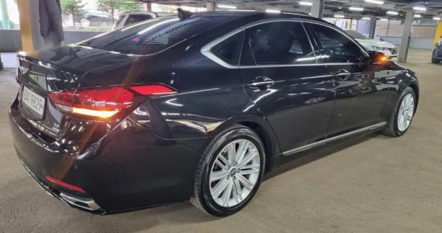 Genesis G80 