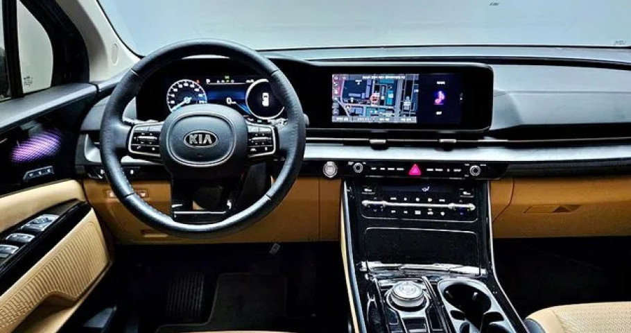Kia Carnival 