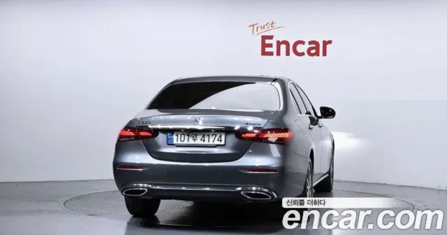 Mercedes-Benz E-Class 